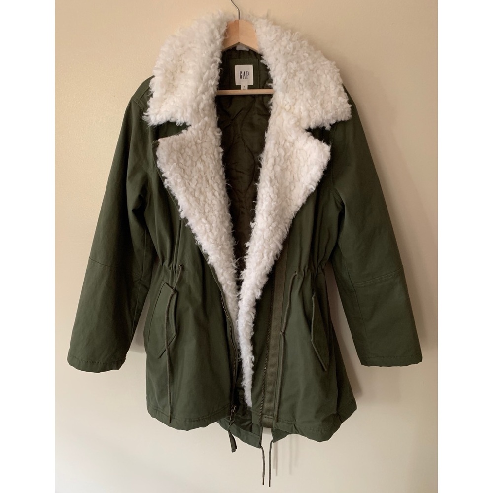 GAP • M • Olive Green Utility Sherpa Parka